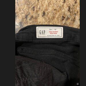 Gap True Skinny High Rise Jean